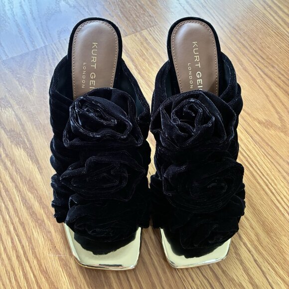 KURT GEIGER LONDON BLOOM MULE BLACK VELVET HEELS - Picture 2 of 10